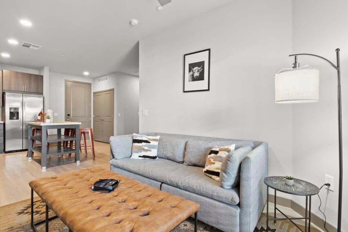 Cozysuites Phx Roro Gym, Pool, Pets, Parking! #6 Phoenix