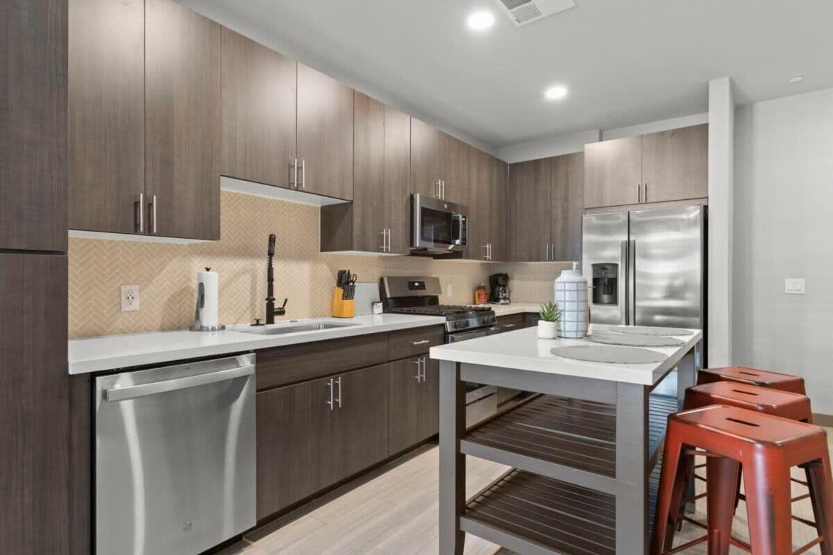 Cozysuites Phx Roro Gym, Pool, Pets, Parking! #6 Apartment
