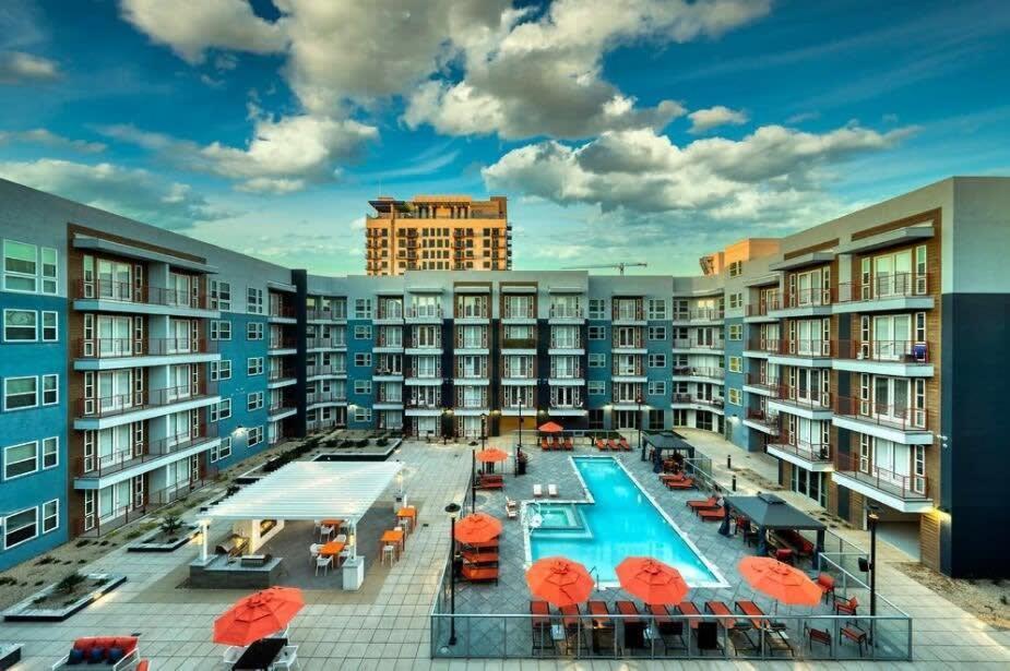 Cozysuites Phx Roro Gym, Pool, Pets, Parking! #6 Apartment *